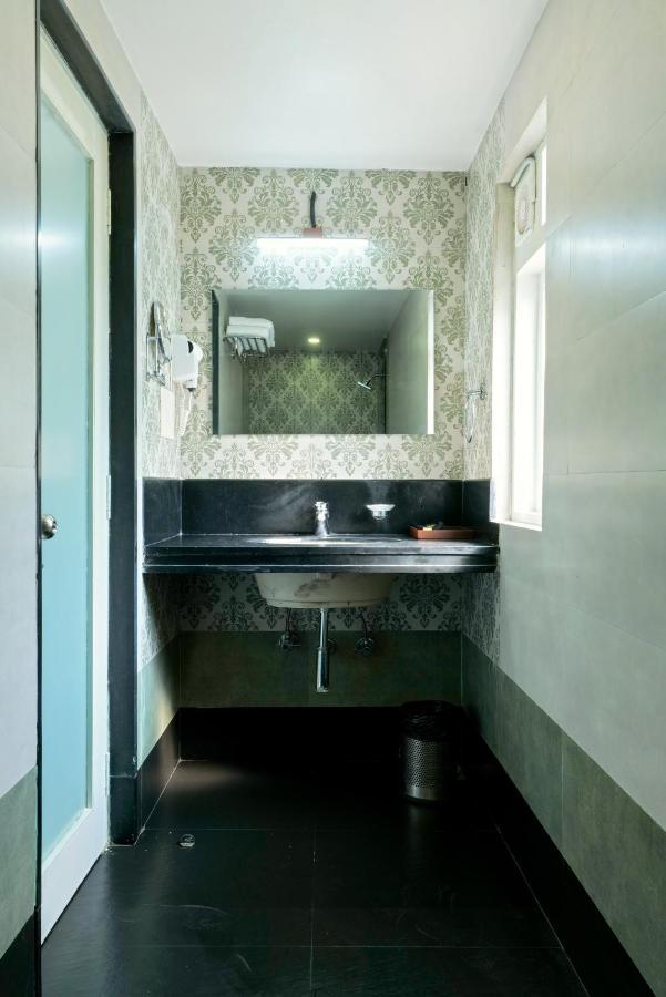 Gold Beach Villa Daman Luaran gambar